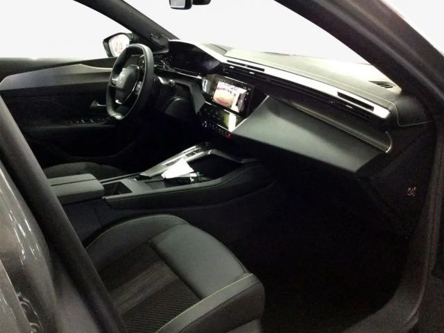 Peugeot 408 GT-Line Hybrid