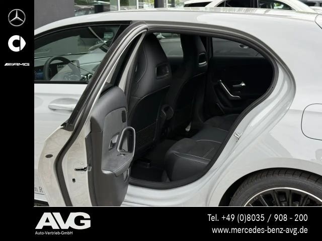Mercedes-Benz A 200 AMG Line