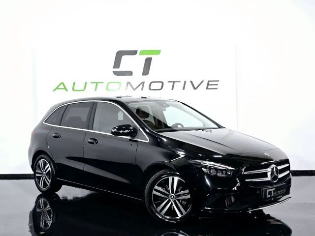 Mercedes-Benz B 180 B 180 d