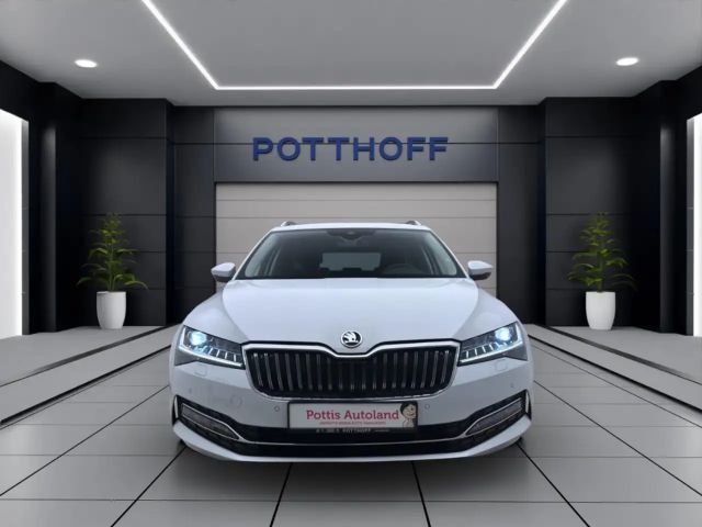 Skoda Superb 2.0 TDI Combi Style Style