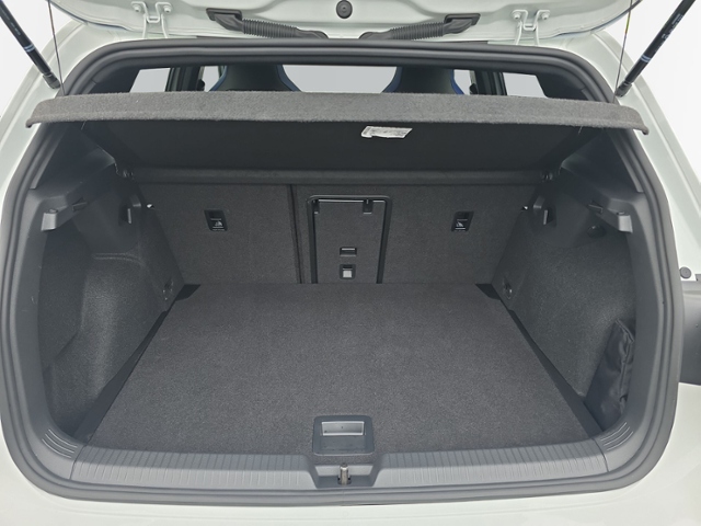 Volkswagen Golf 2.0 TSI Golf VIII