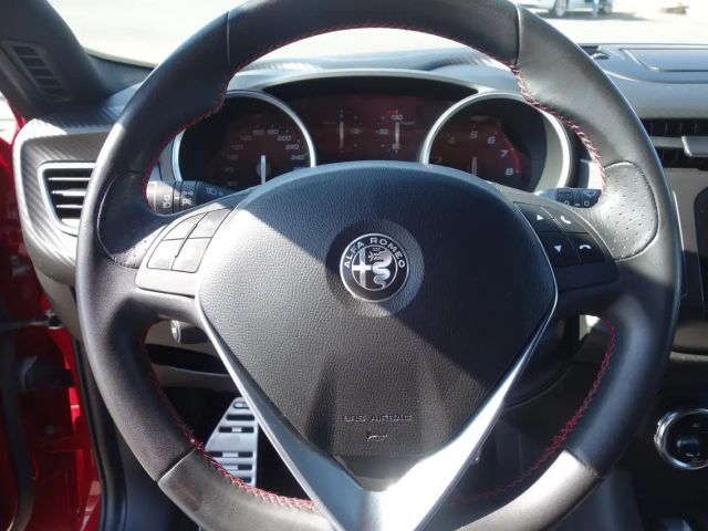 Alfa Romeo Giulietta Sprint  Bose/"6,5" Radio Nav/Bluetooth/DAB/PDC