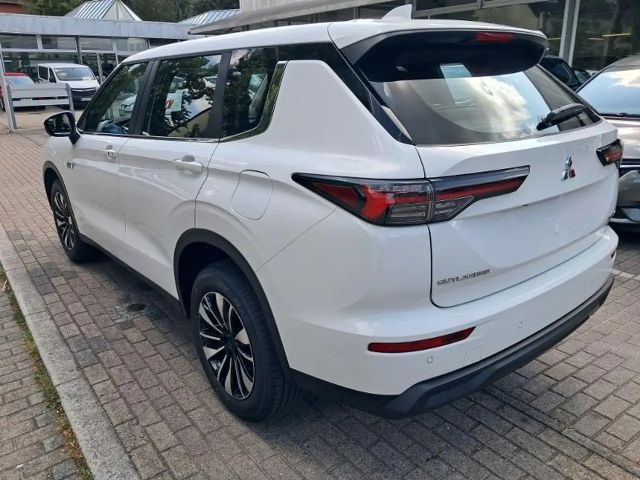 Mitsubishi Outlander PHEV