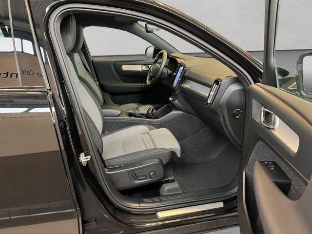 Volvo XC40 Black Edition