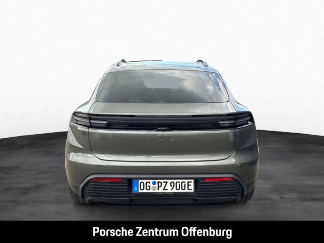Porsche Macan 4