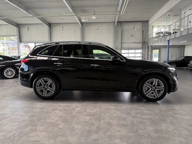 Mercedes-Benz GLC 300 4MATIC AMG Line Premium