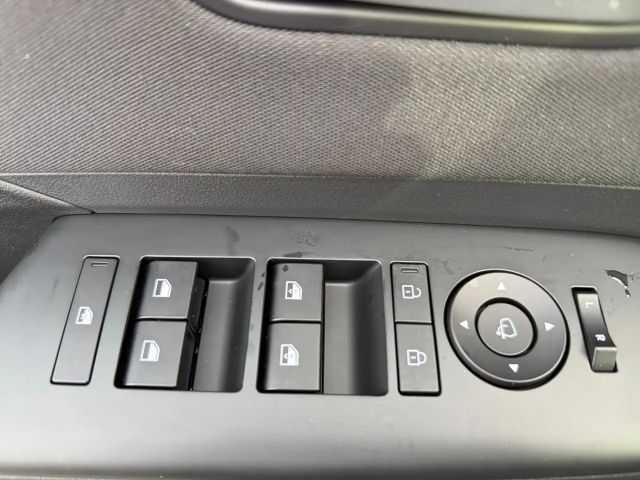 Hyundai Kona 64 kWh Electric