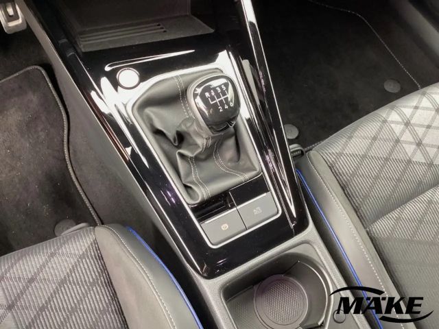 Volkswagen Golf 1.5 TSI R-Line Variant