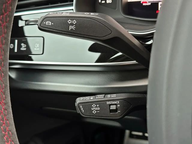 Audi RS Q8 Performance