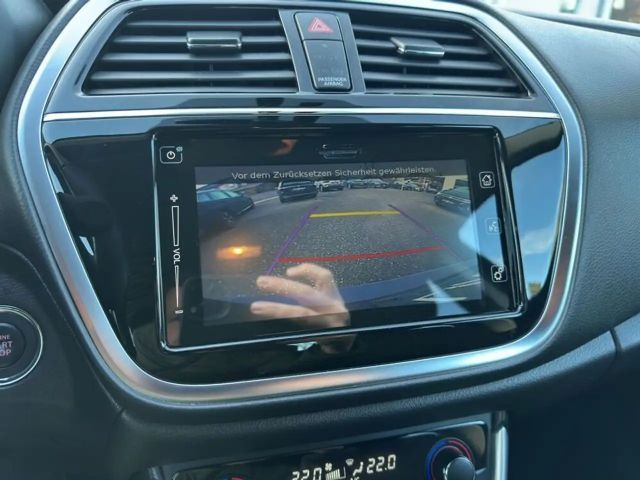 Suzuki SX4 S-Cross Hybrid Shine