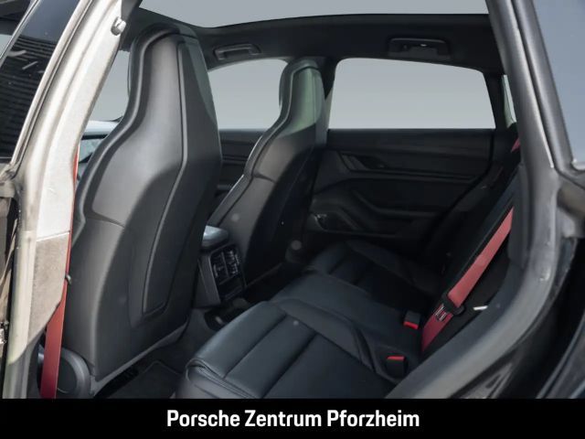 Porsche Taycan 4S Cross Turismo