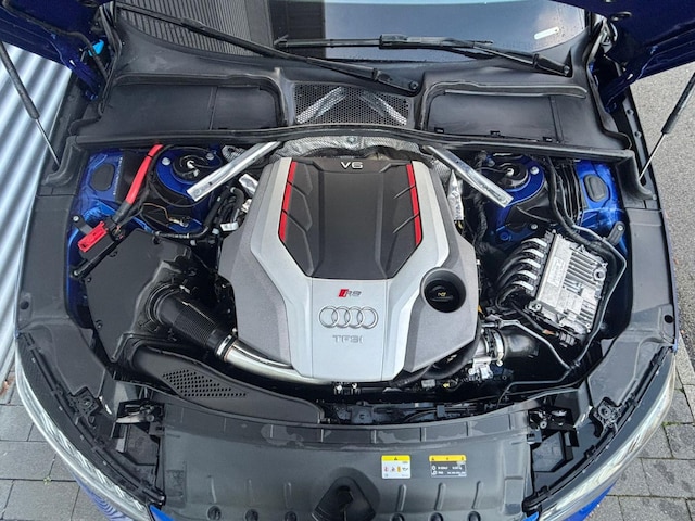 Audi RS4 Avant Quattro