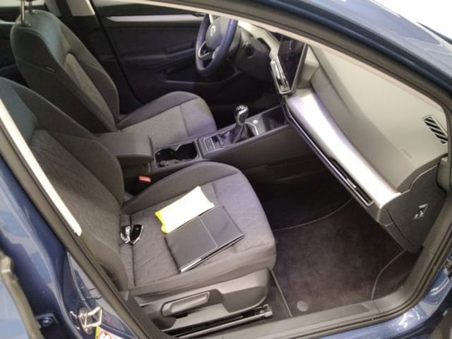 Volkswagen Golf Life Variant