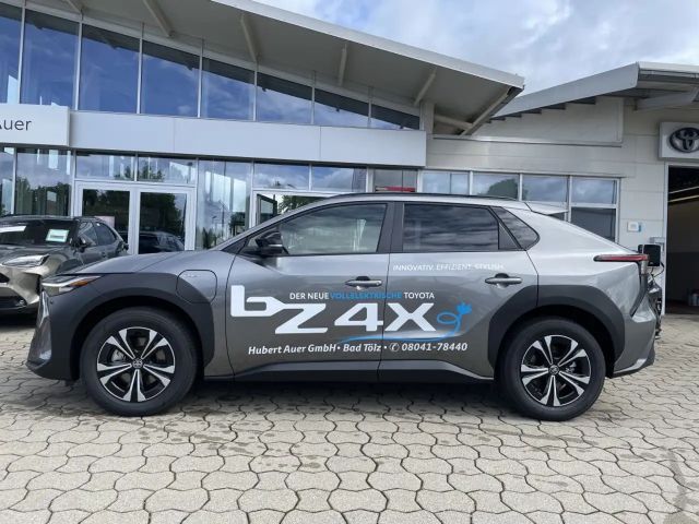 Toyota bZ4X Teamplayer *TOP*
