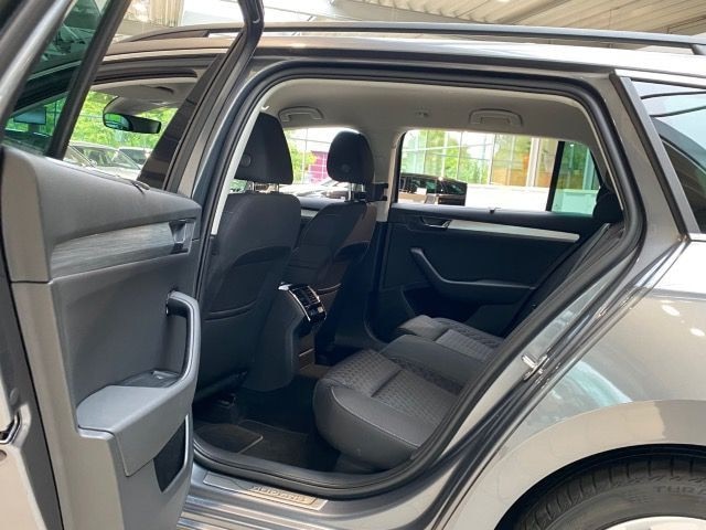 Skoda Superb 2.0 TDI Combi