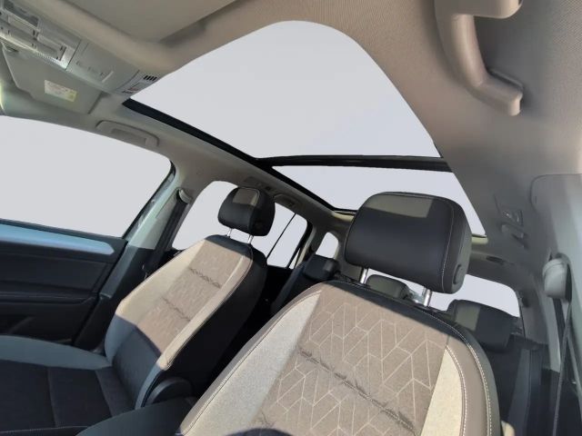 Volkswagen Touran 1.5 TSI 7-zitter DSG R-Line