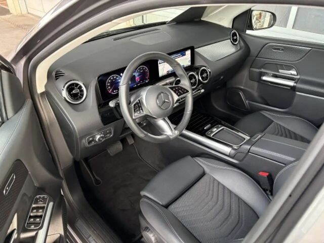 Mercedes-Benz B 180 Progressive