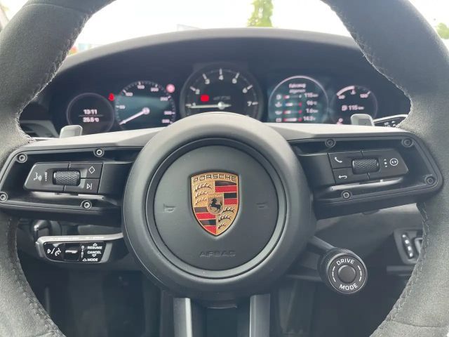 Porsche 911 4 Cabrio Carrera GTS