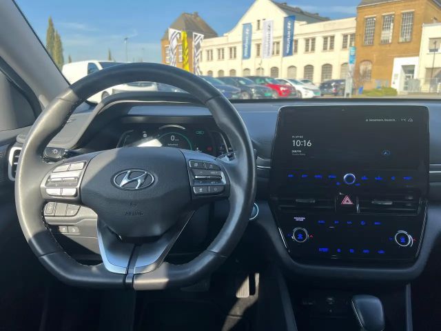 Hyundai Ioniq 1.6 Hybrid Plug-in Style