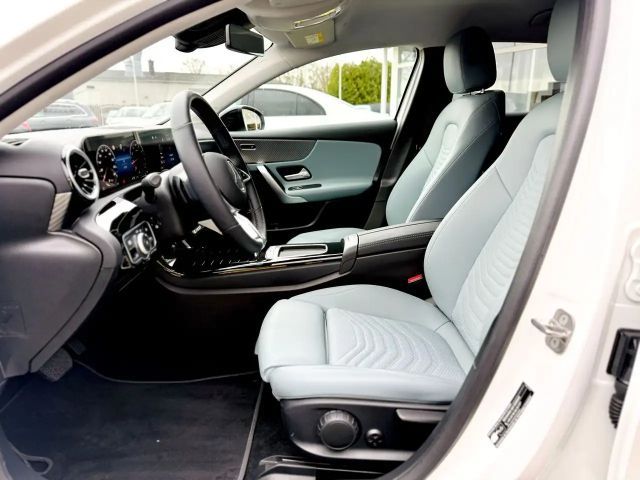 Mercedes-Benz A 180 Progressive