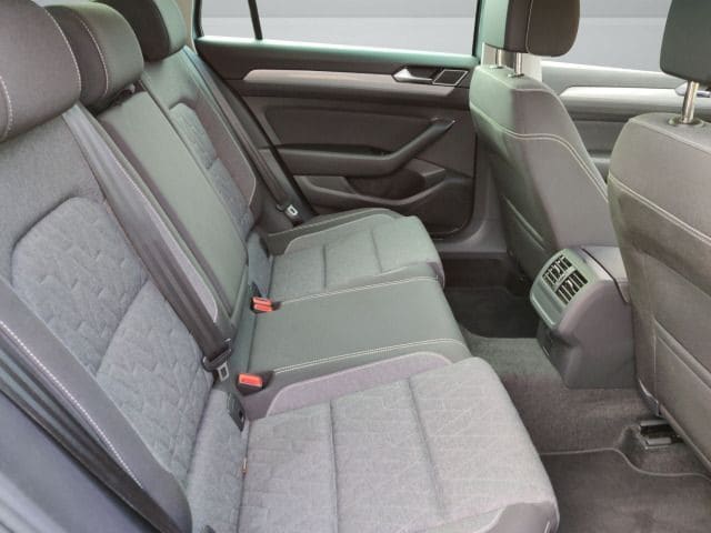 Volkswagen Passat 1.5 TSI Business DSG Variant