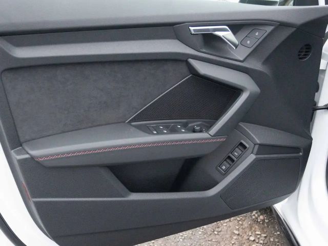 Audi A3 40 TFSI S-Line S-Tronic Sedan