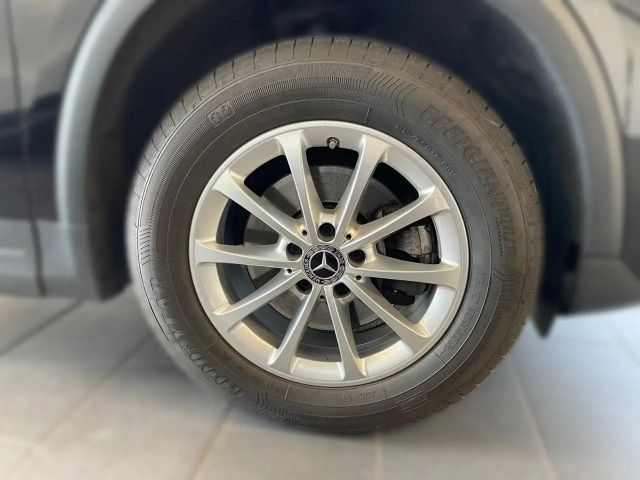 Mercedes-Benz GLA 180 GLA 180 d