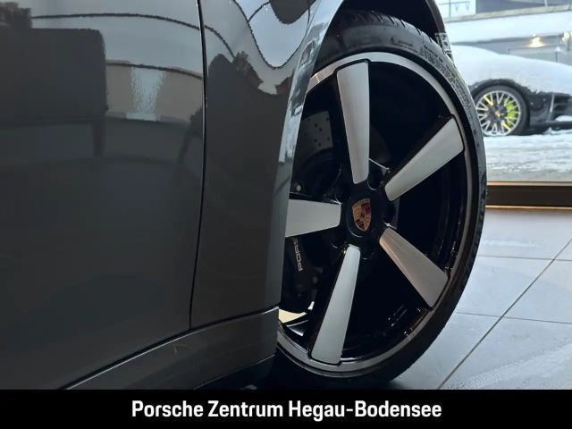 Porsche 992 Cabrio Carrera