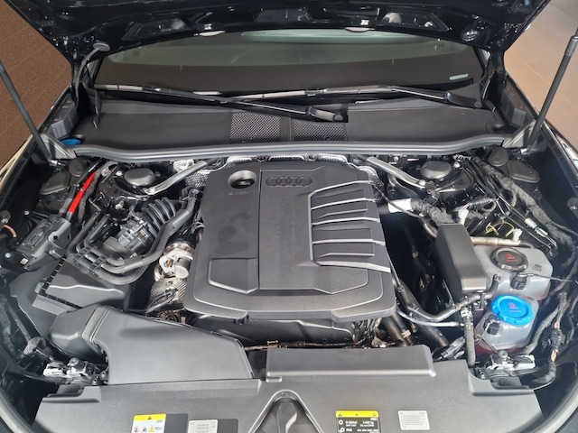 Audi A6 Avant Quattro S-Tronic