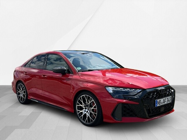 Audi RS3 Quattro S-Tronic Sedan