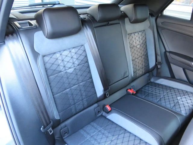 Volkswagen T-Roc 1.5 TSI DSG R-Line