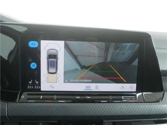 Volkswagen Golf 1.5 eTSI DSG R-Line Variant