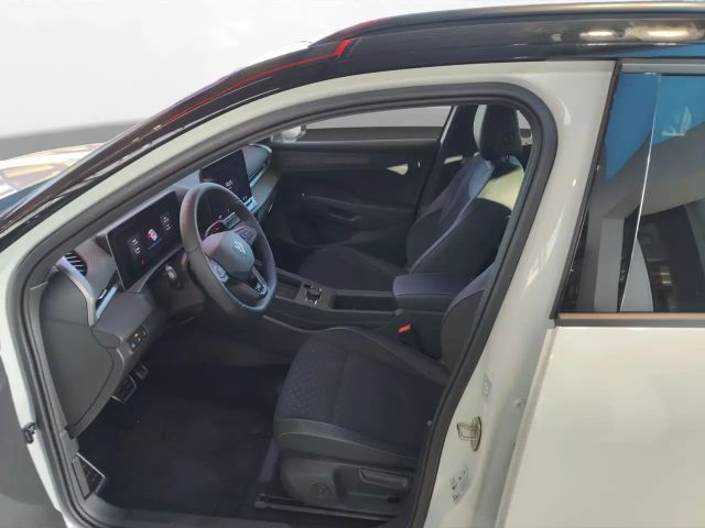 Volkswagen T-Roc 1.5 eTSI IQ.Drive R-Line