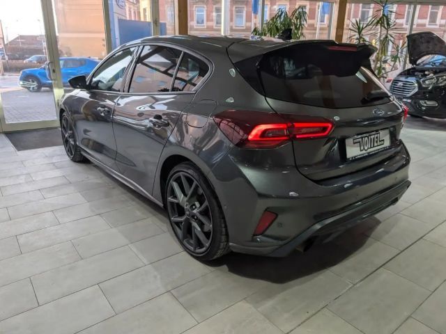 Ford Focus ST Line