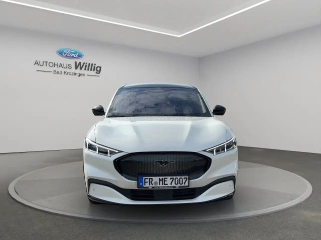 Ford Mustang Mach-E AWD Premium