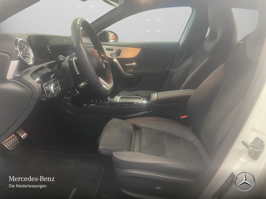 Mercedes-Benz A 250 4MATIC AMG Line