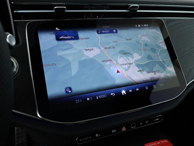 Mercedes-Benz E 220 AMG Line E 220 d Sedan