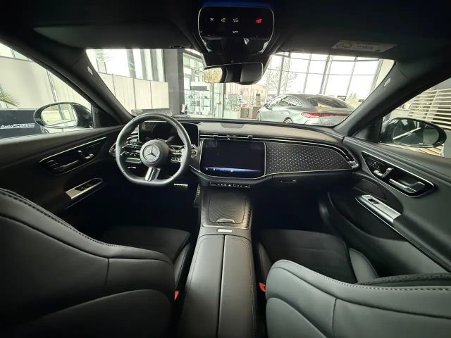 Mercedes-Benz E 300 AMG Line E 300 e