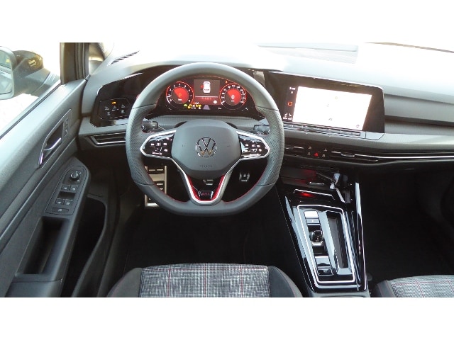 Volkswagen Golf 2.0 TSI DSG Golf VIII