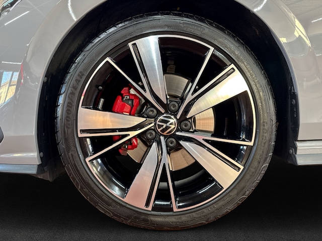 Volkswagen Golf 2.0 TDI DSG GTD