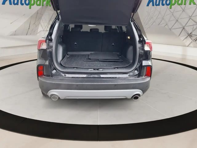 Ford Kuga Hybrid Titanium