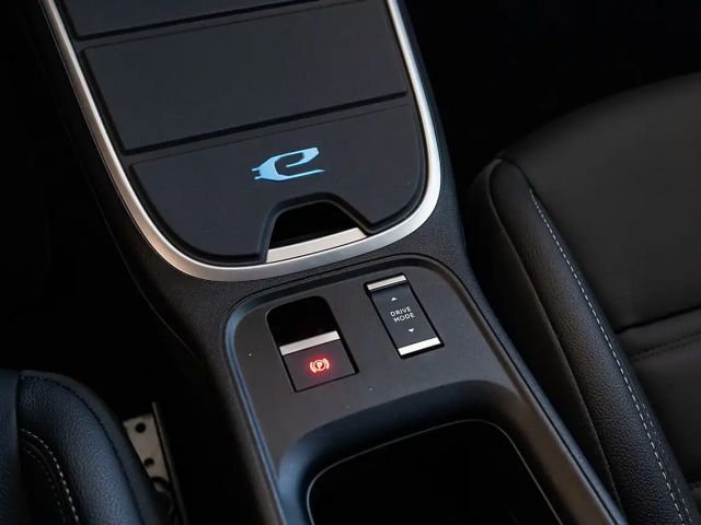 Jeep Avenger Full-Electric Summit