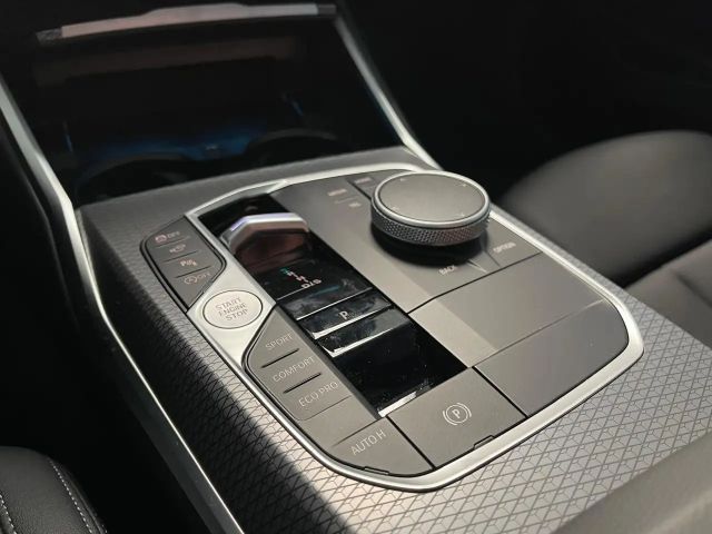 BMW 330 330i M-Sport Touring xDrive