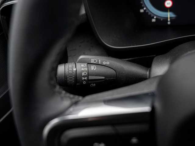 Volvo XC40 Core Recharge