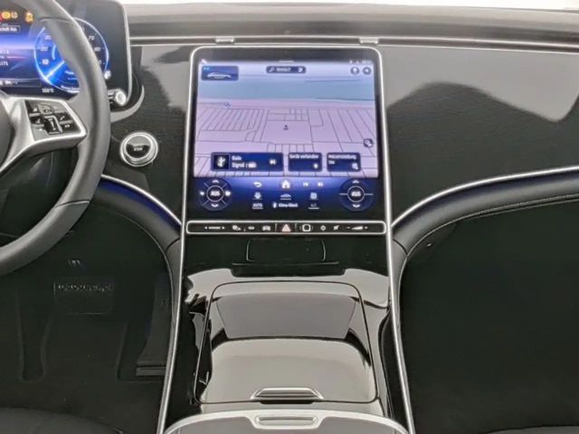 Mercedes-Benz EQE 350 Electric Art Sedan