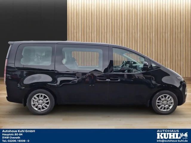 Hyundai Staria Trend