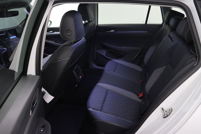 Volkswagen Golf DSG Golf VIII Variant e-Golf