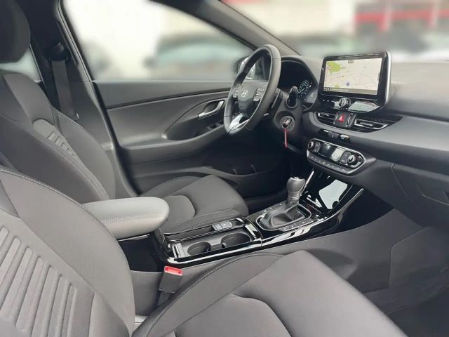 Hyundai i30 Advantage Hybrid T-GDi