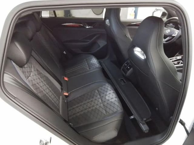 Volkswagen Passat 2.0 TDI DSG R-Line Variant