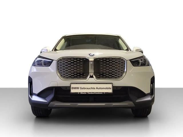 BMW iX1 xDrive30
